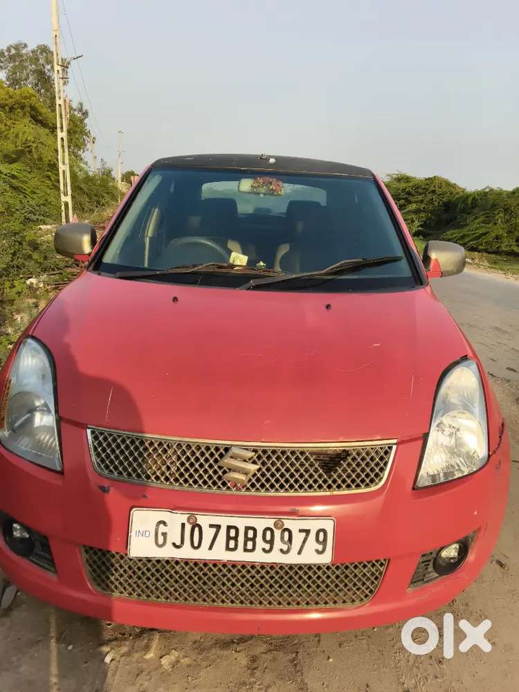 Red Colour And Best Car