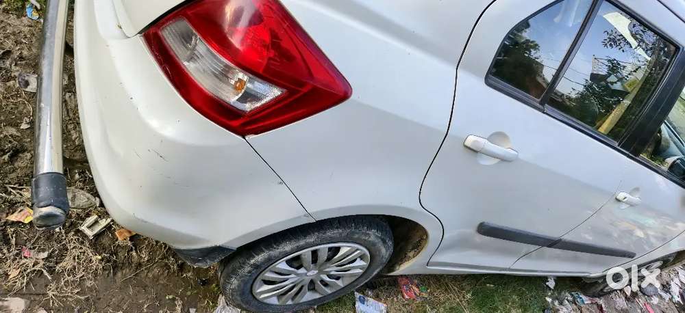 Maruti Suzuki Swift Dzire 2015 Diesel Well Maintained