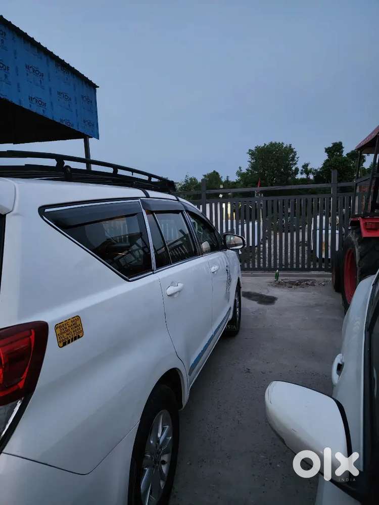 Toyota Innova Crysta 2.4 2019