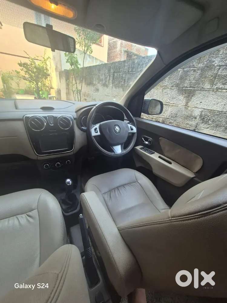 Renault Lodgy 2015 Diesel Well Maintained