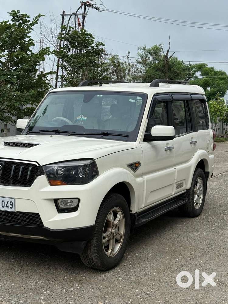 Mahindra Scorpio S10, 2017, Diesel