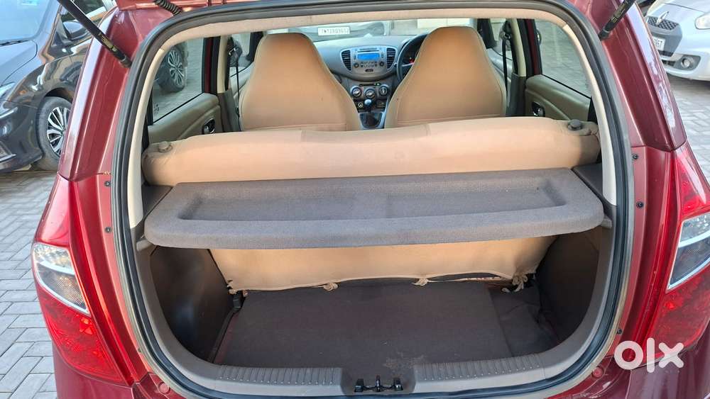 Hyundai I10 Sportz, 2015, Petrol