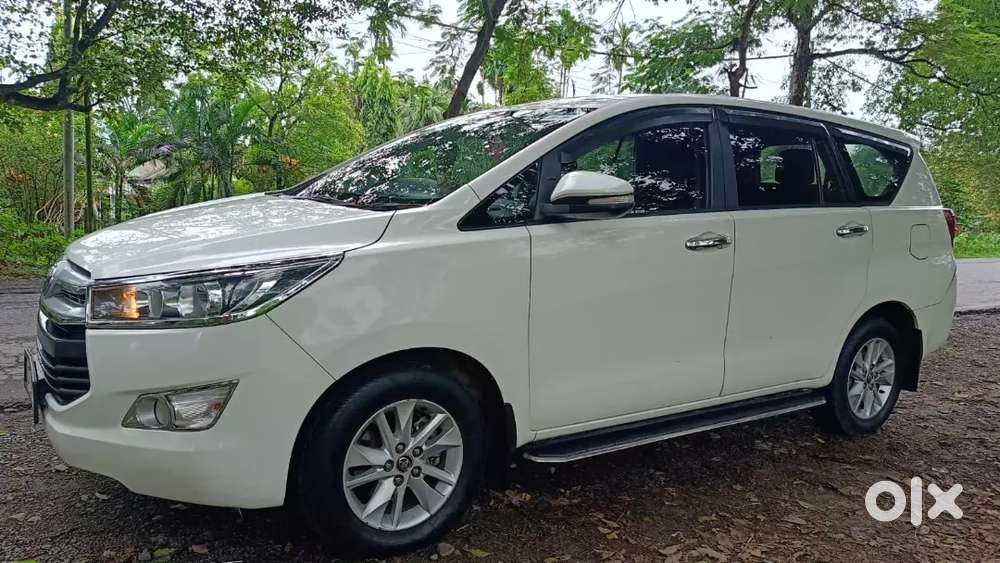 Toyota Innova Crysta 2016 Bs4  Diesel Well Maintained