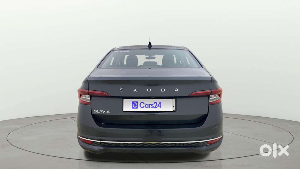 Skoda Slavia 1.0 Tsi Style At, 2023, Petrol