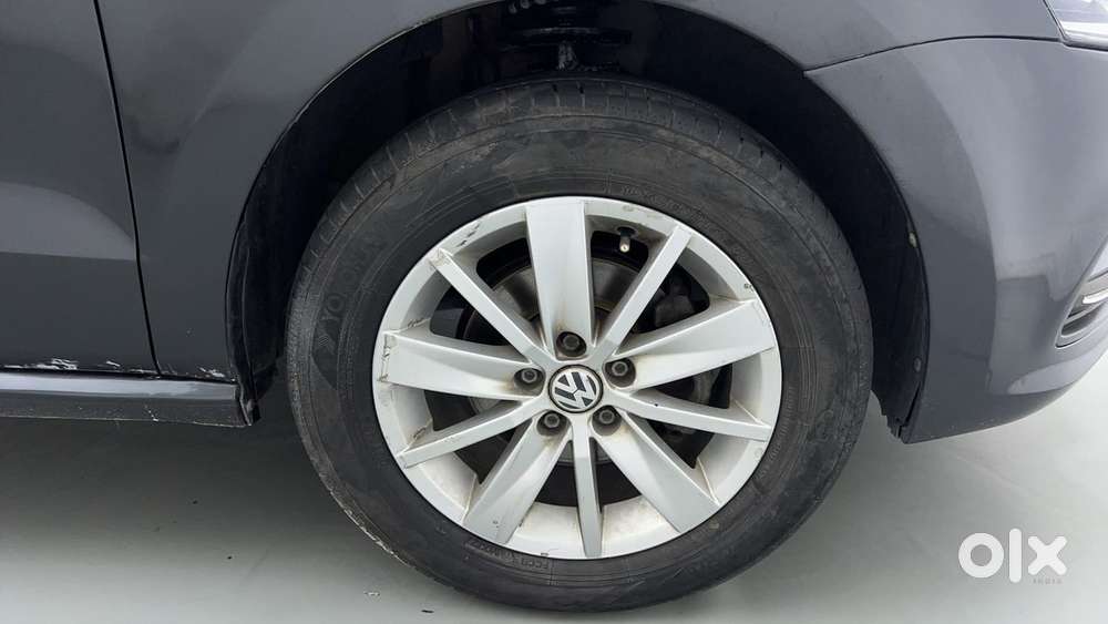 Volkswagen Polo 2009-2013 Petrol Highline 1.2l, 2015, Petrol