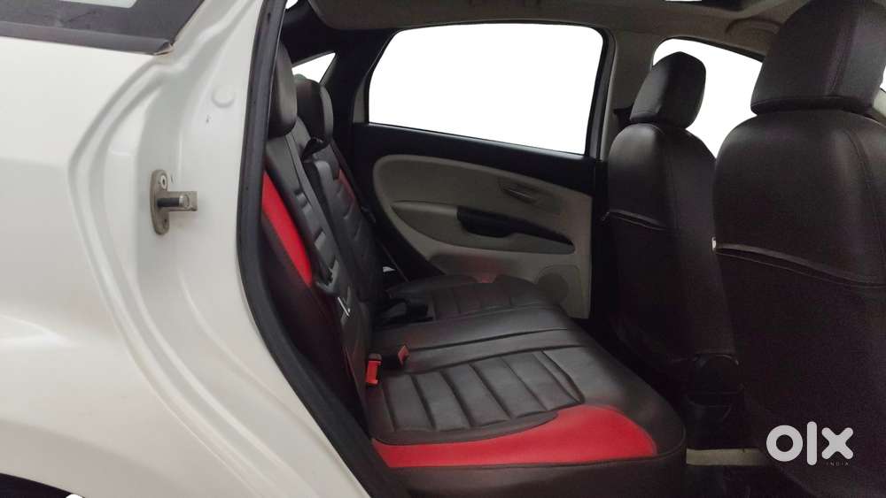 Fiat Linea Emotion 1.4 L T-jet Petrol, 2013, Petrol