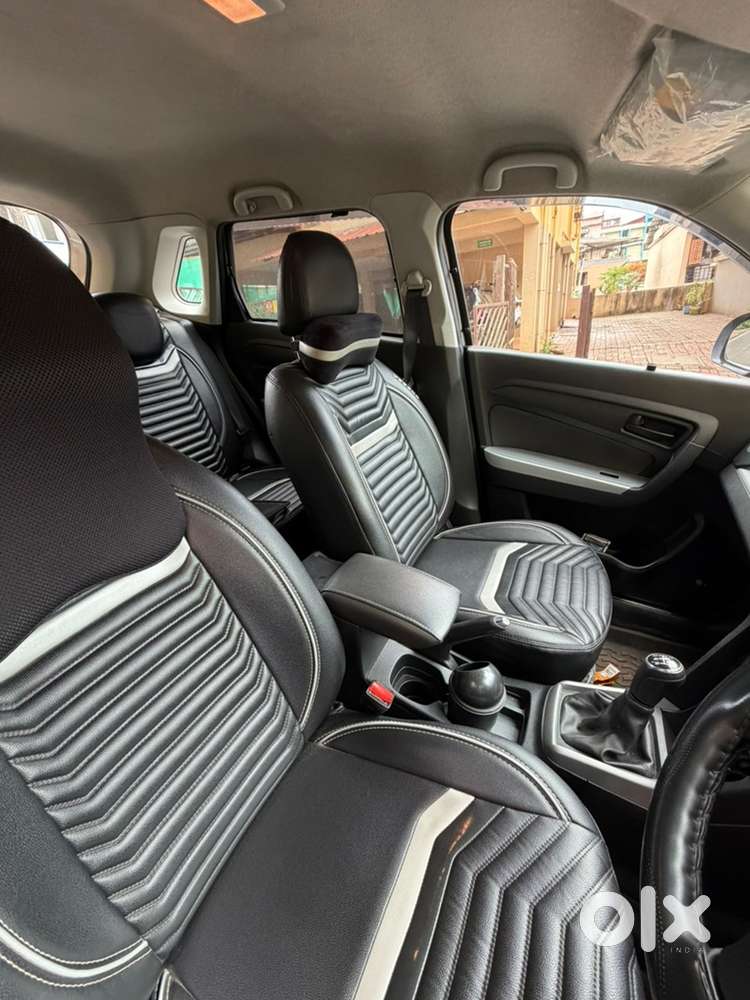 Maruti Brezza Petrol