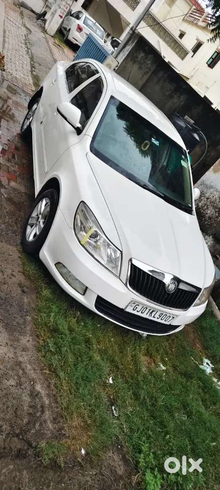 Skoda Laura 2.0 Ambiente 2011