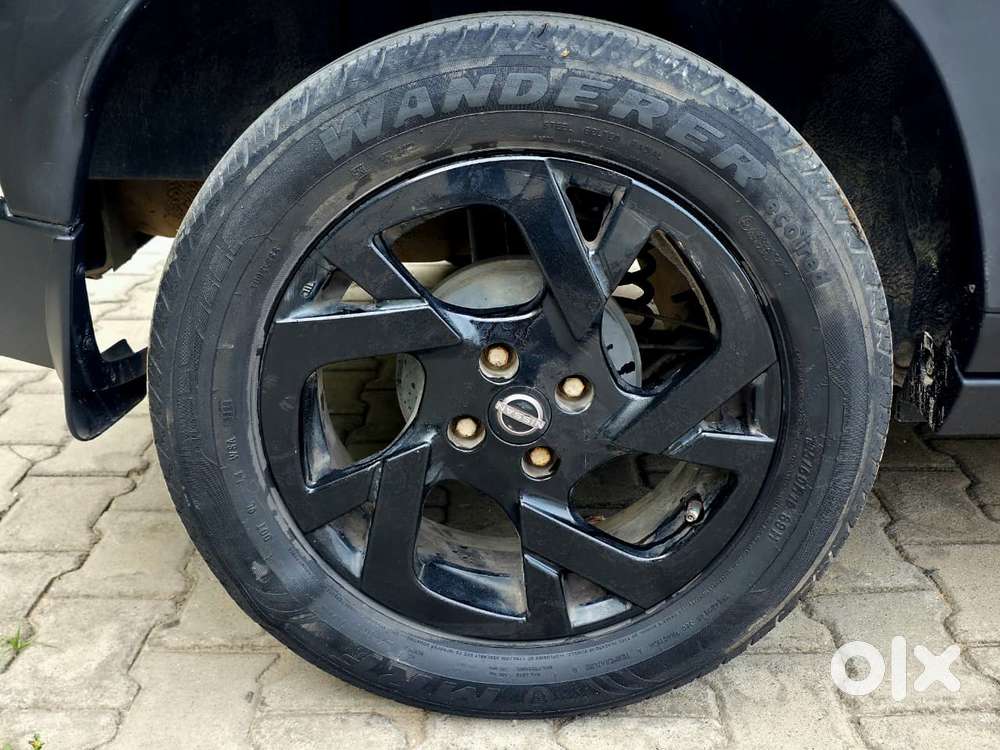 Nissan Magnite Kuro Edition 1.0 Petrol Mt, 2024, Petrol