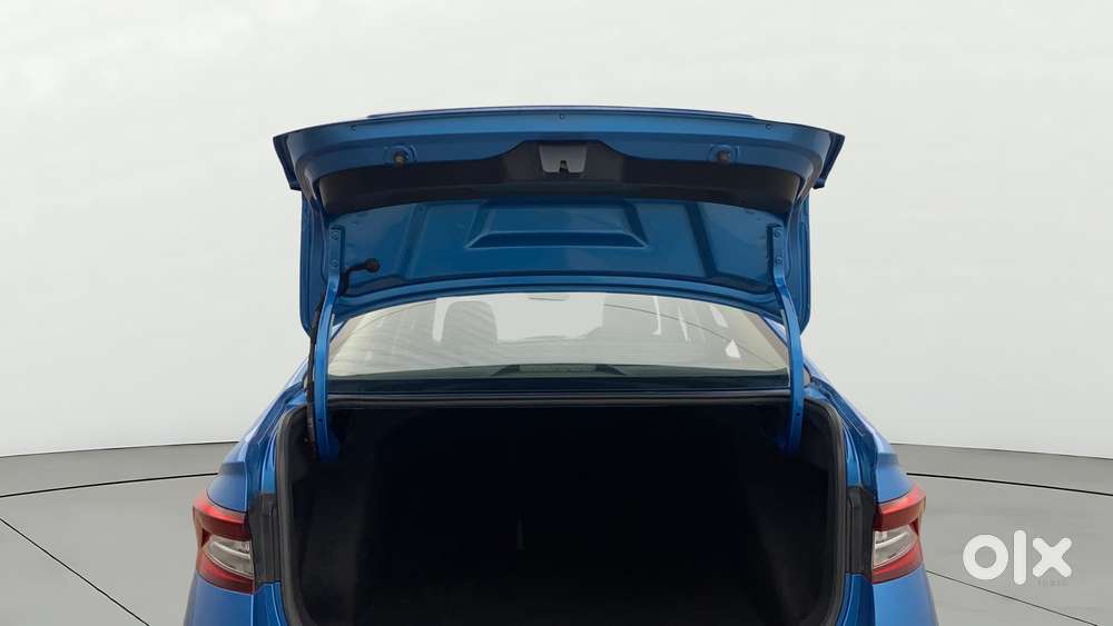 Skoda Slavia 1.0 Tsi Style At, 2022, Petrol