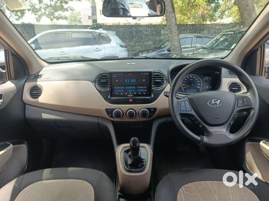 Hyundai Grand I10 Sportz, 2017, Petrol