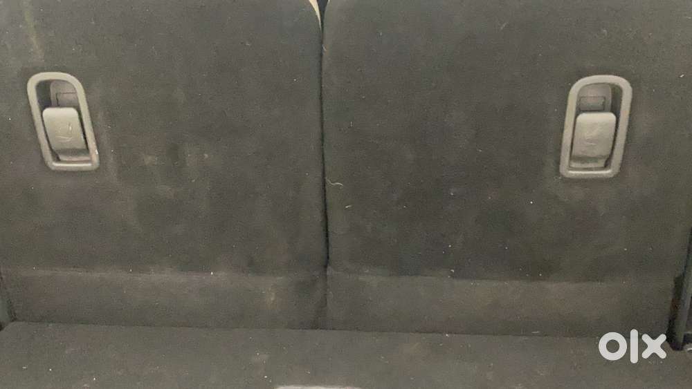 Mahindra Xuv700 2.0 Ax 7 Petrol Mt Str, 2021, Petrol