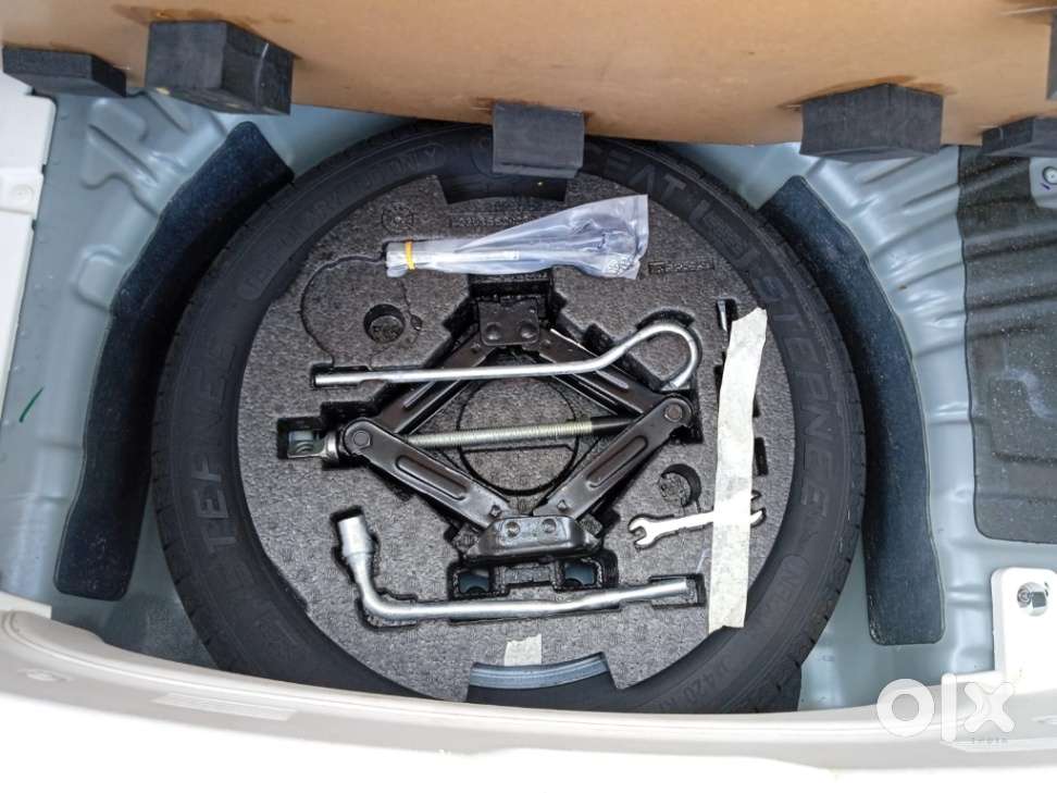Mahindra Xuv 3xo Ax5l 1.2 Petrol At, 2024, Petrol