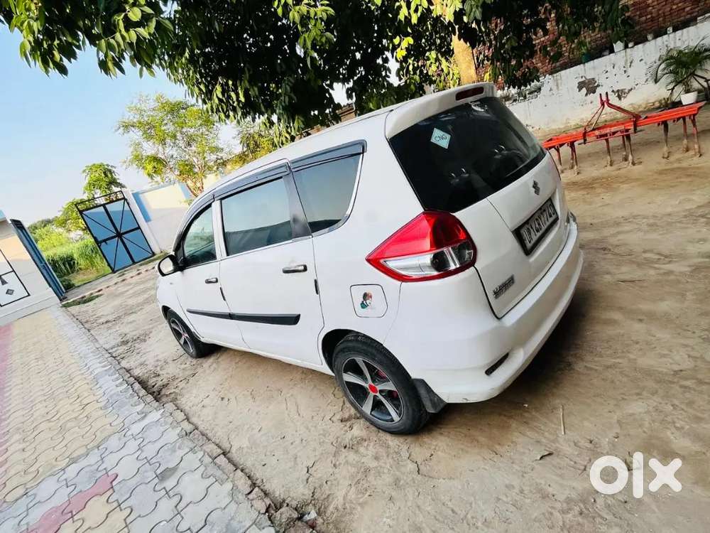 Ertiga 7 Seater Petrol/cng