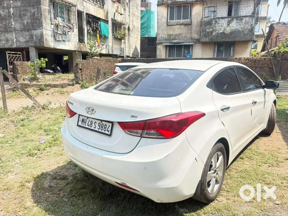 Hyundai Elantra Diesel Manual 2015 Variant