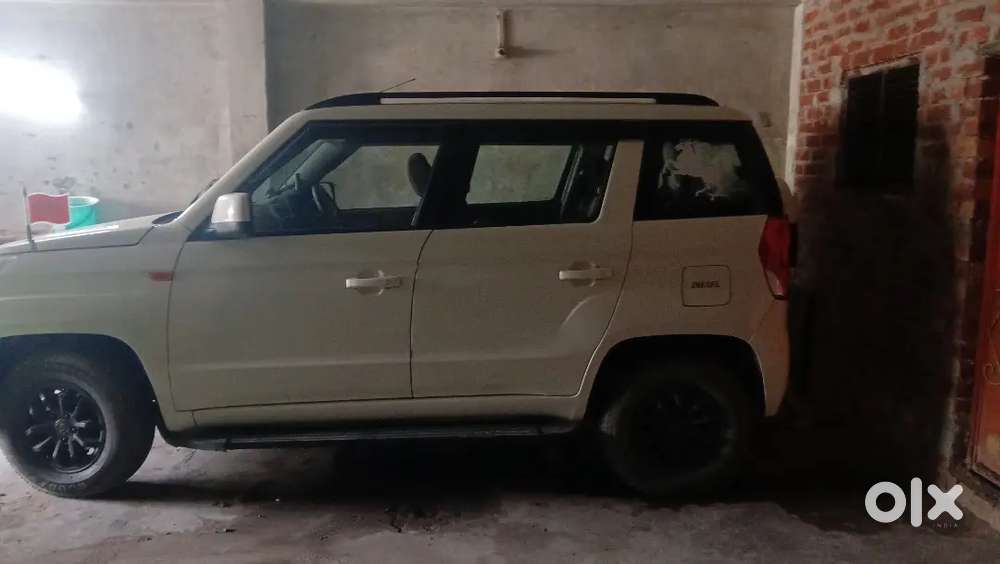Mahindra Tuv 300 2016 Diesel 80000 Km Driven