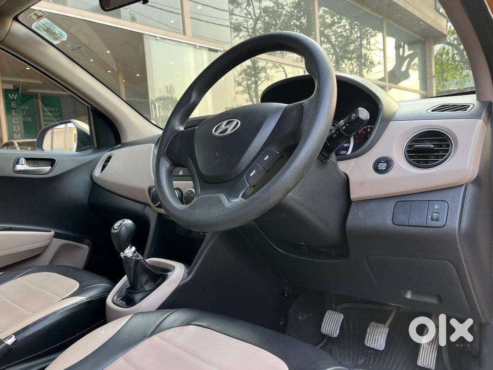 Hyundai Grand I10 Sportz, 2013, Petrol