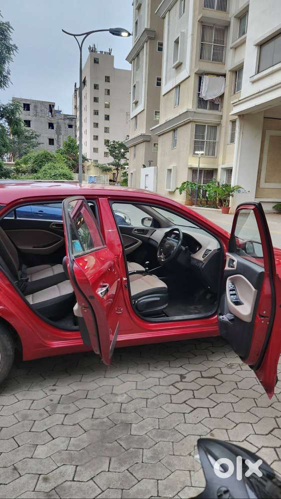 2017 Hyundai Elite I20 Asta(o) Petrol  43,000 Km  Hyundai Service Hi