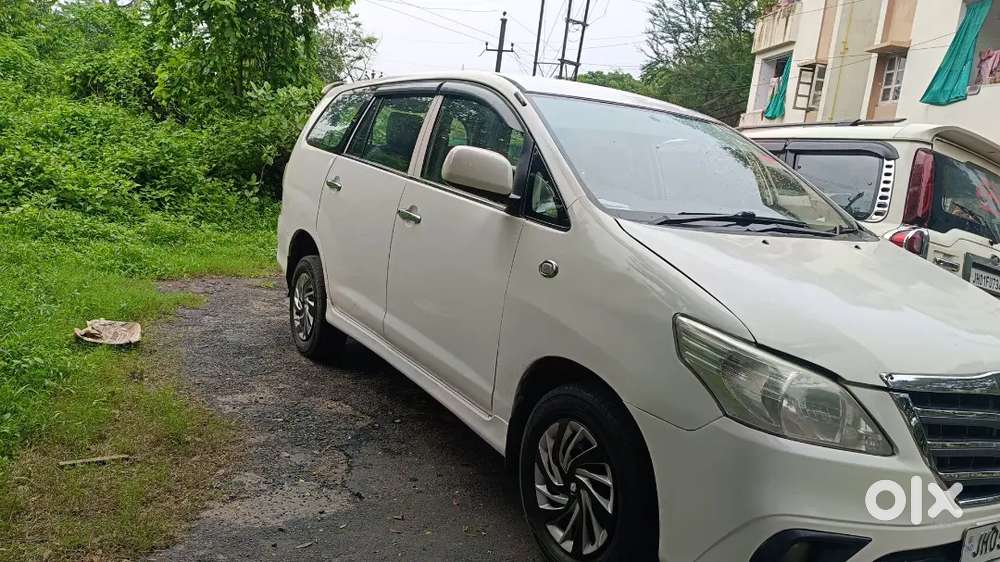 Toyota Innova 2010 Diesel 260000 Km Driven