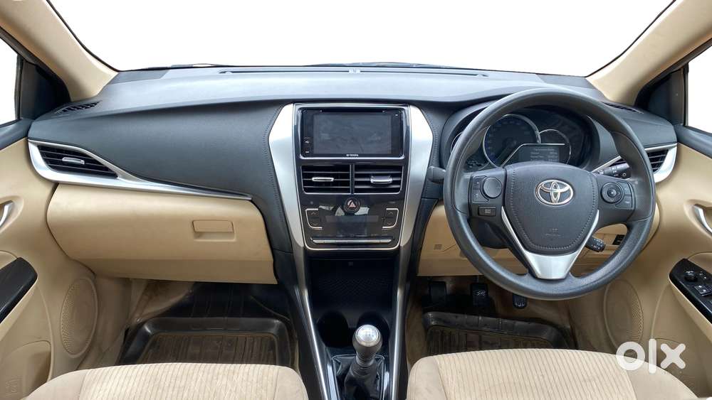 Toyota Yaris V, 2018, Petrol