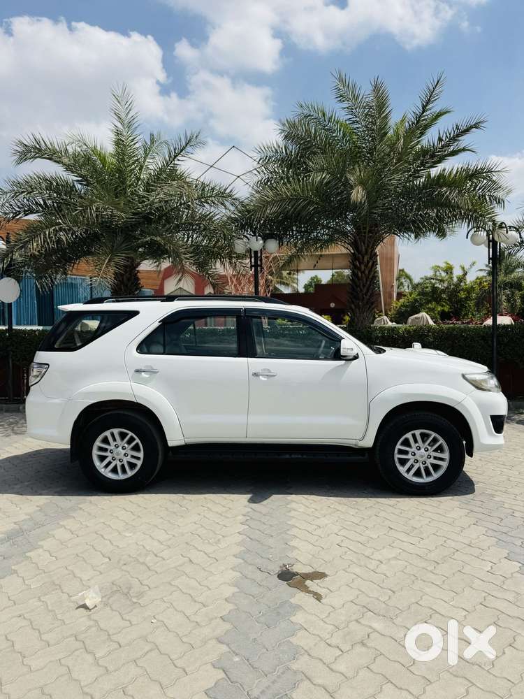 Toyota Fortuner 3.0 4x2 Mt, 2014, Diesel