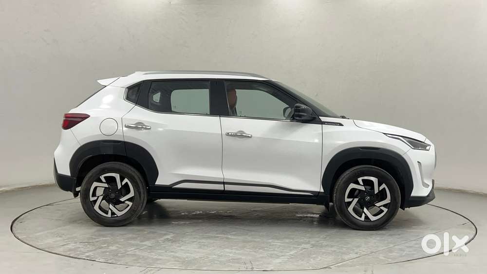 Nissan Magnite 1.0 Xv Premium Turbo Cvt, 2022, Petrol