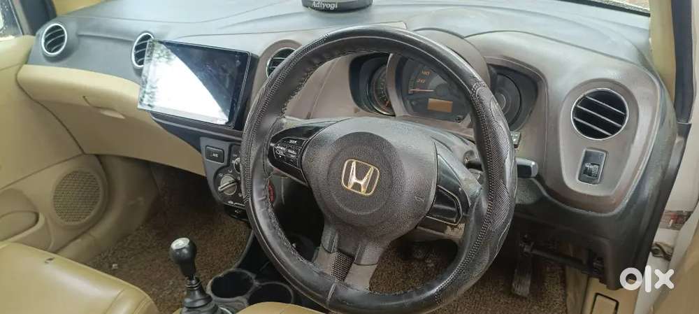 Honda Amaze V Petrol 2014