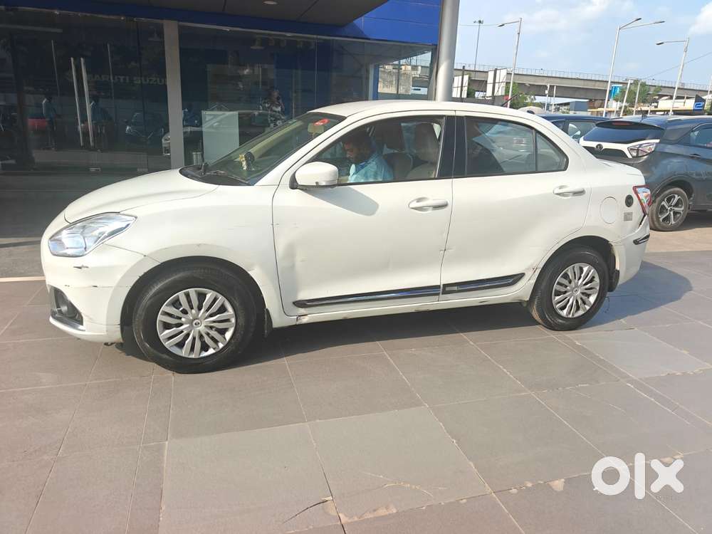 Maruti Suzuki Dzire 1.2 Vxi Cng, 2023, Cng & Hybrids