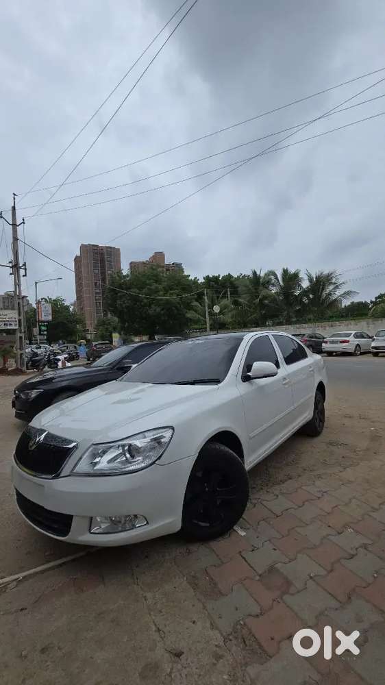 Skoda Laura 2.0 Ambiente 2012