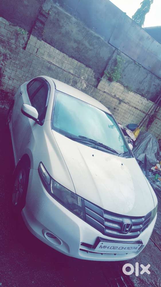 Honda City V Mt I-vtec 1.5  2011  32,000 Km  2nd Owner