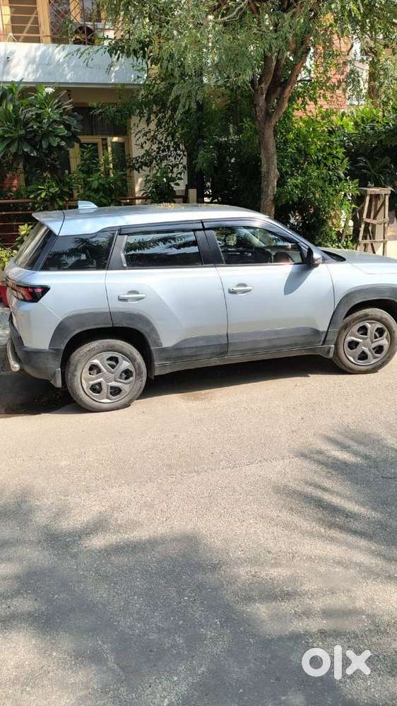 Maruti Suzuki Brezza 1.5 Vxi Smart Hybrid, 2022, Petrol