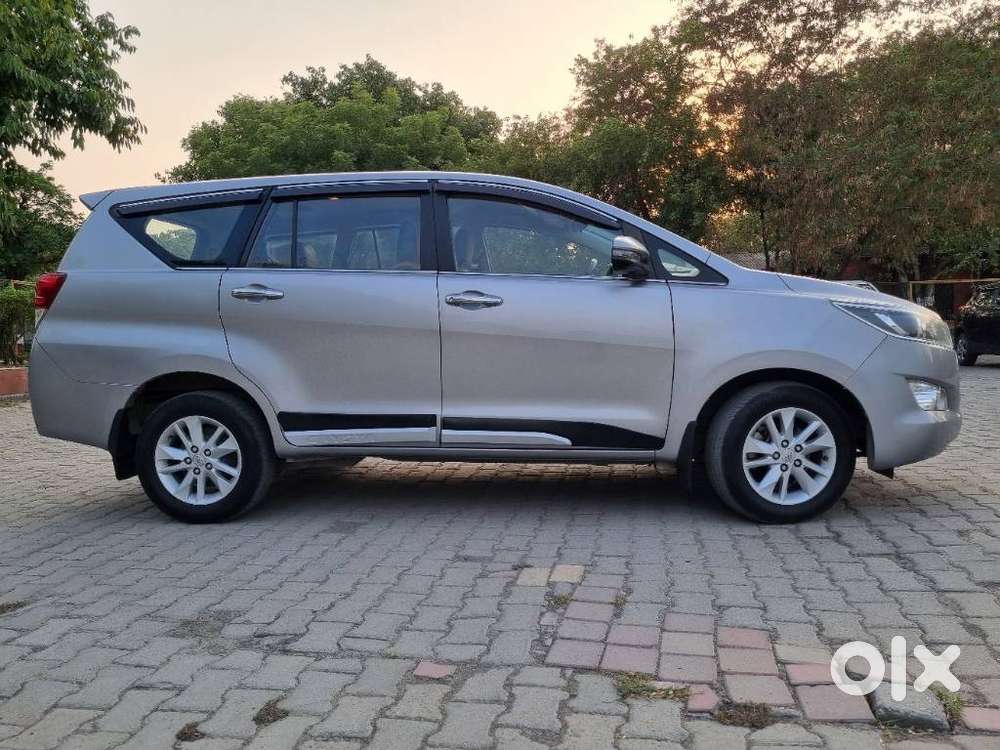Toyota Innova Crysta 2.7 V, 2020, Petrol