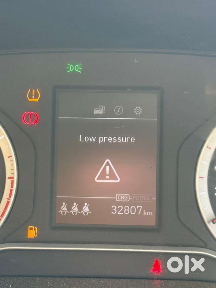 Hyundai Aura 1.2 Sx Cng, 2024, Cng & Hybrids