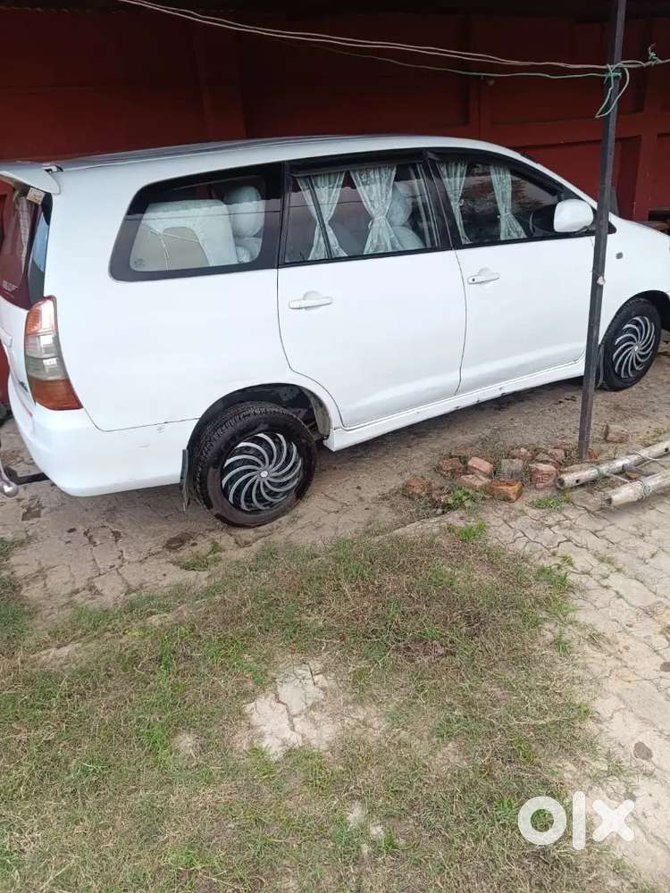 Toyota Innova 2014 Diesel 70000 Km Driven