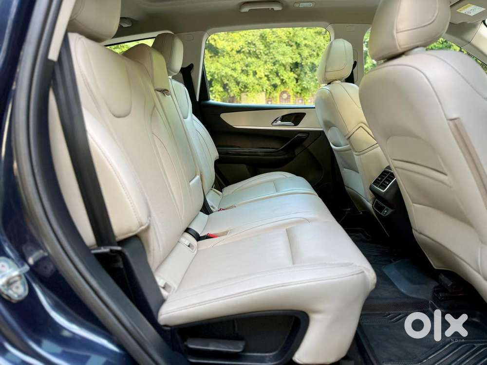 Mahindra Xuv700 2.2 Ax 7 Diesel At Luxury Pack Str, 2022, Diesel