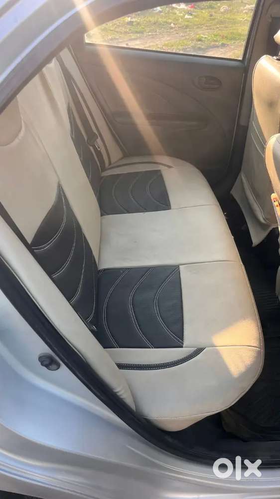 Toyota Etios 1.5 G 2013 Pure Petrol Genuine Service