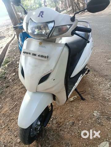 Olx cheap activa 2016