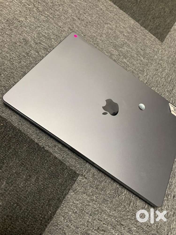 MacBook Pro M1 Max 2021 16inch 32GB 512GB One Year Warranty