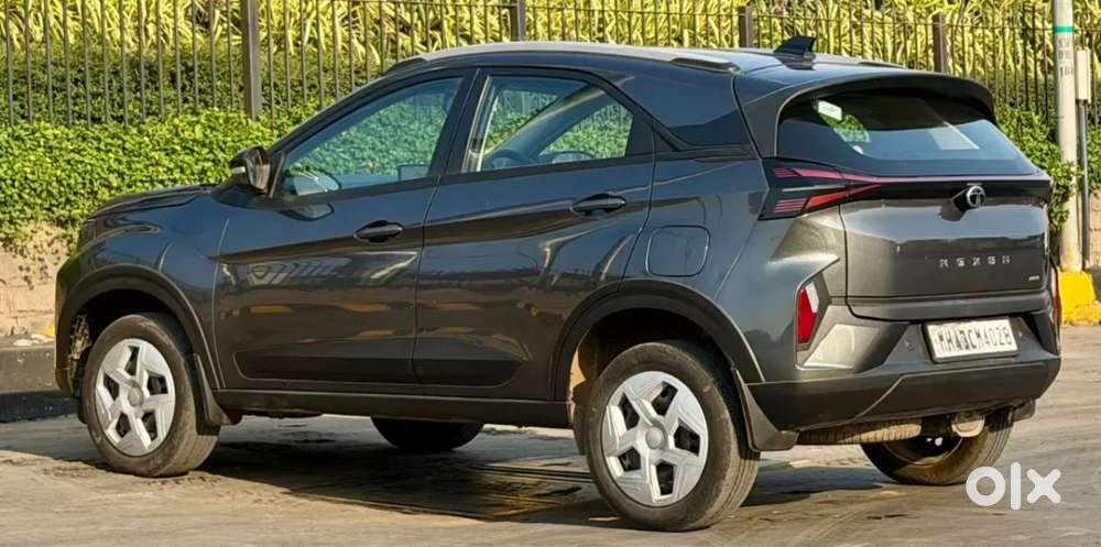 Tata Nexon Smart Plus1.2 Revotron Petrol 5 Mt, 2024, Petrol