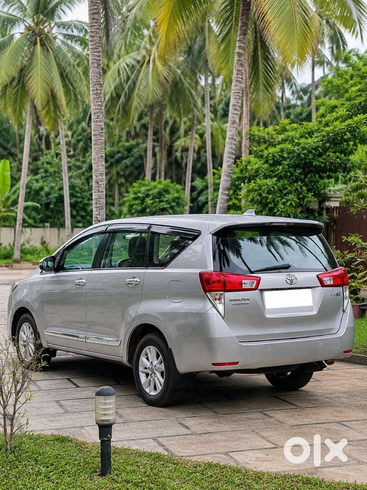 Toyota Innova Crysta 2019