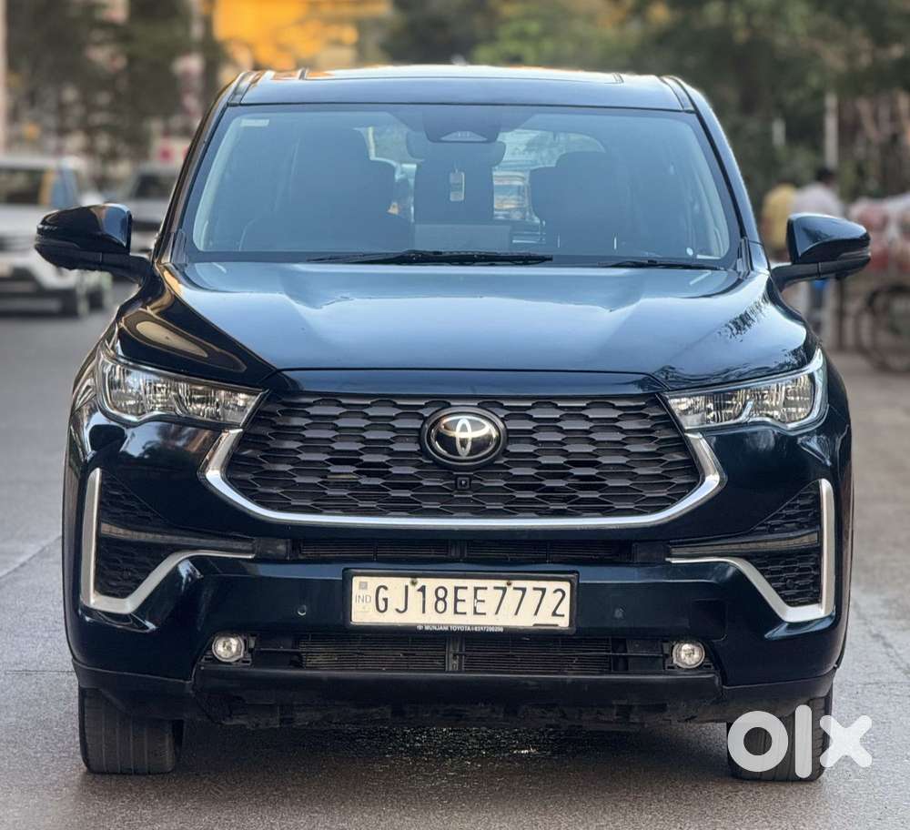 Toyota Innova Hycross 2.0 Zx (o) Hybrid 7 Str, 2025, Petrol