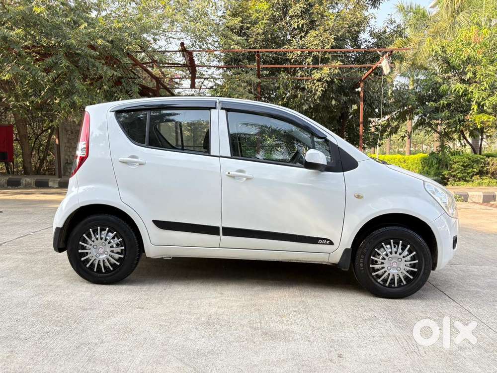 Maruti Suzuki Ritz Lxi, 2011, Petrol