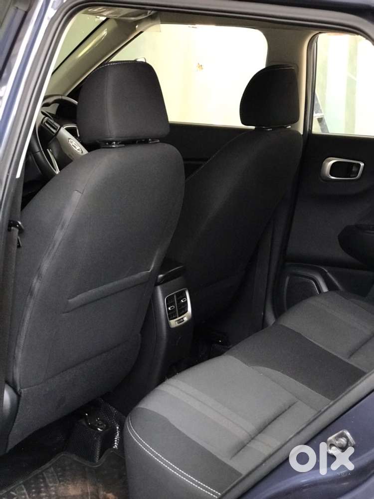 Hyundai Venue 2021 Petrol Well Maintained