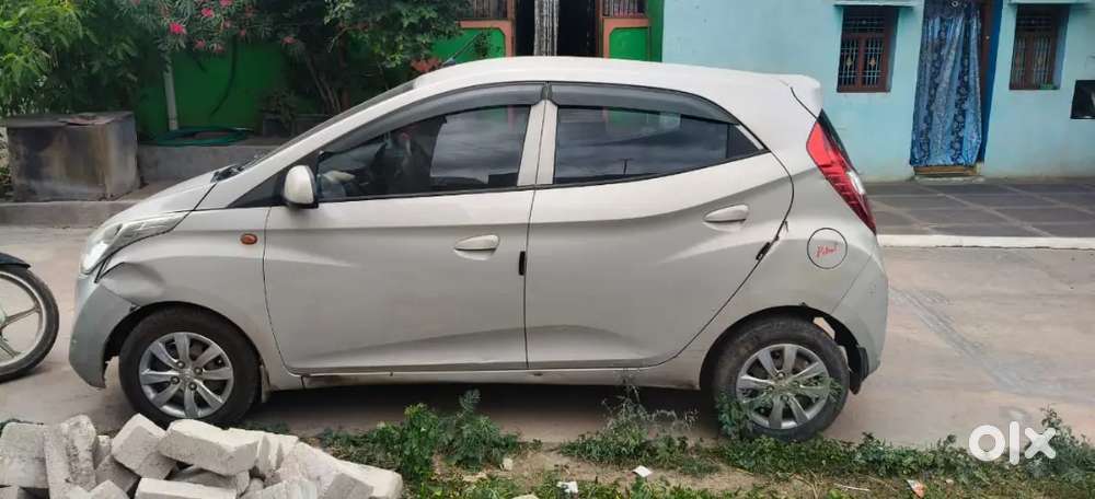 Hyundai Eon Magna 2015 Petrol Manual
