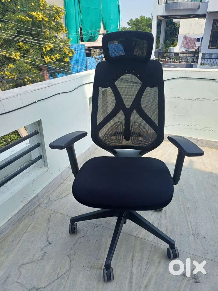 Ergonomic Mesh Office Chair, Black