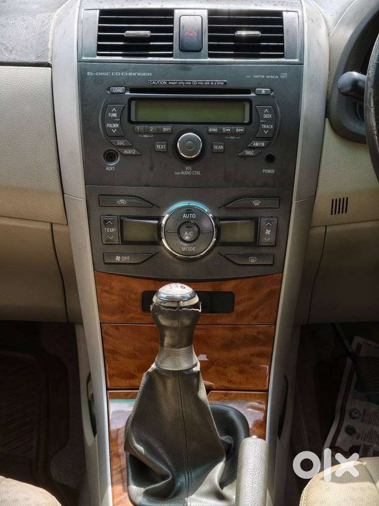Toyota Corolla Altis Gl, 2010, Petrol