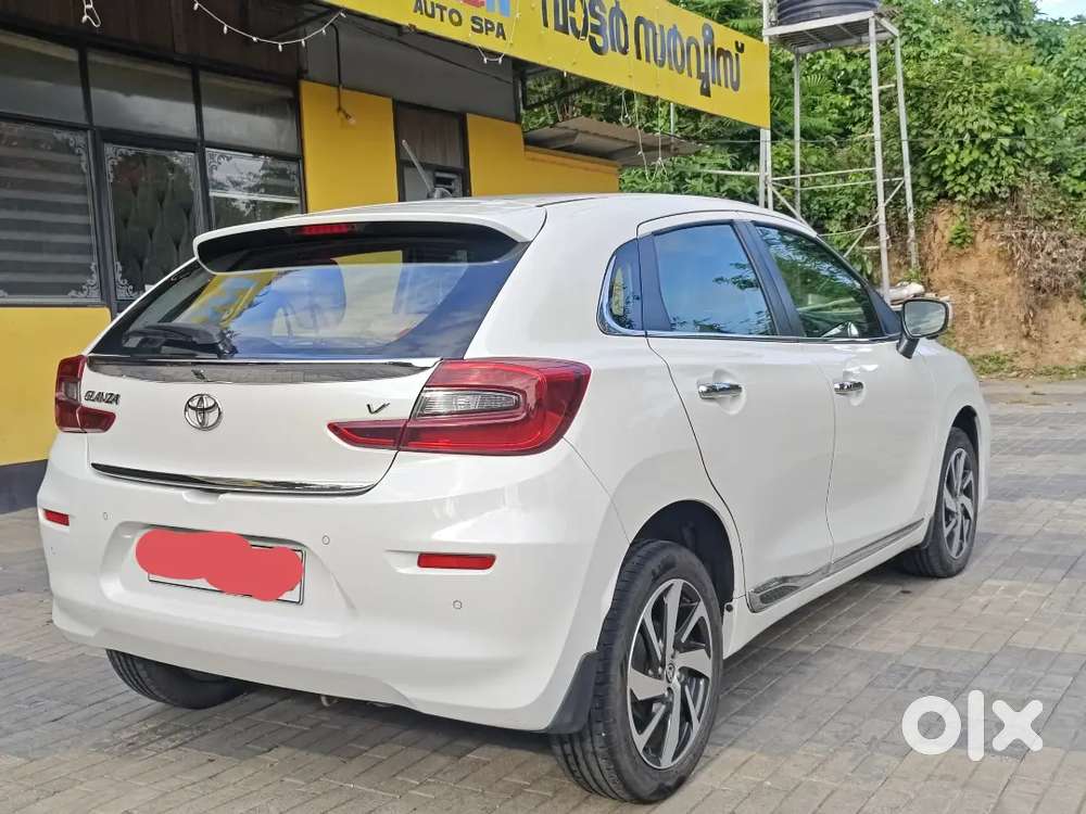Toyota Glanza 2024 Petrol Well Maintained