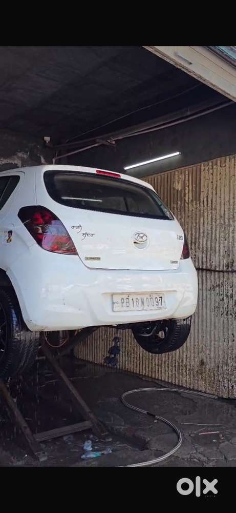 Hyundai I20 Sportz 2011