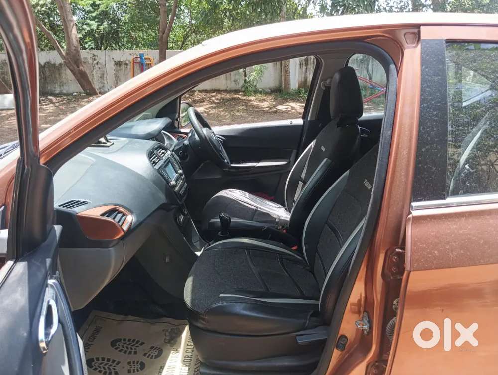 Tata Tigor Petrol 2017 Year