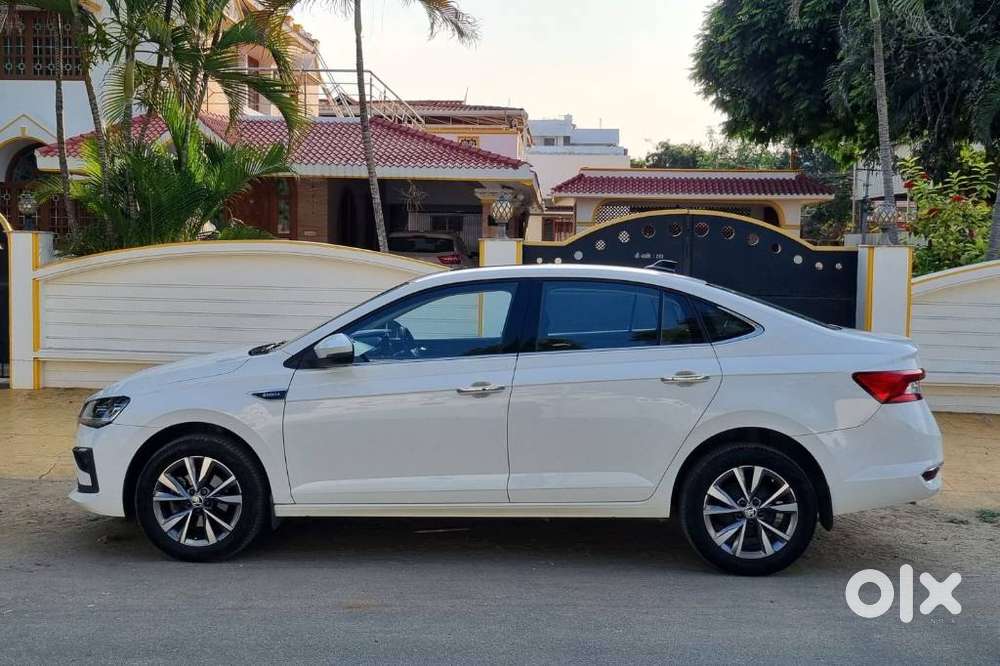 Skoda Slavia Style 1.0l Tsi At, 2022, Petrol